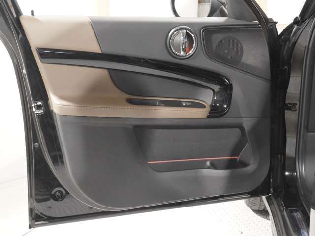 BMW MINI CROSSOVER 2017 Image 31