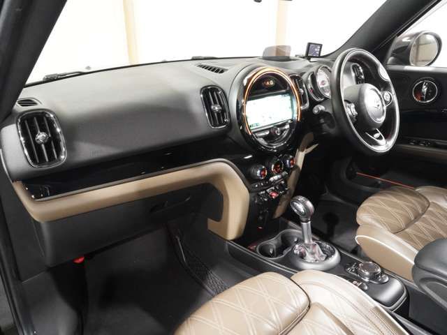 BMW MINI CROSSOVER 2017 Image 31