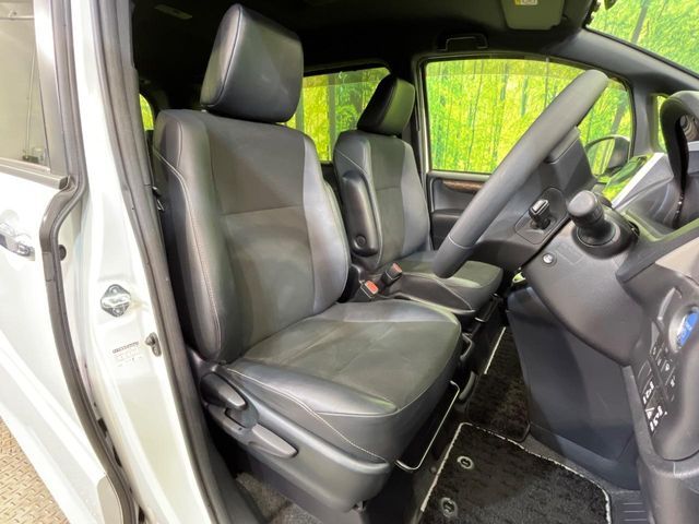 TOYOTA NOAH HYBRID 2021 Image 31