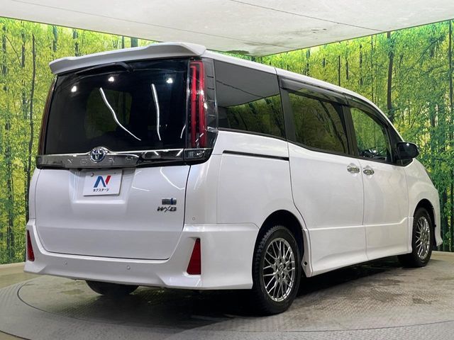 TOYOTA NOAH HYBRID 2021 Image 31