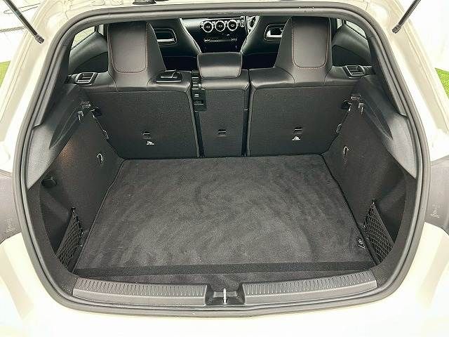 MERCEDES BENZ A CLAS 2019 Image 31