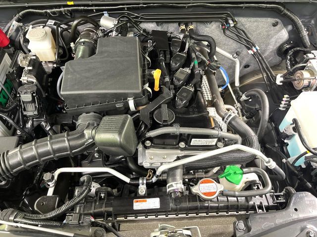 SUZUKI JIMNY NOMADE 2025 Image 31