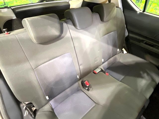 TOYOTA AQUA 2017 Image 31