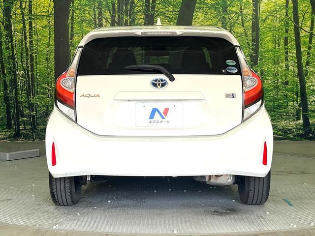 TOYOTA AQUA 2017 Image 31