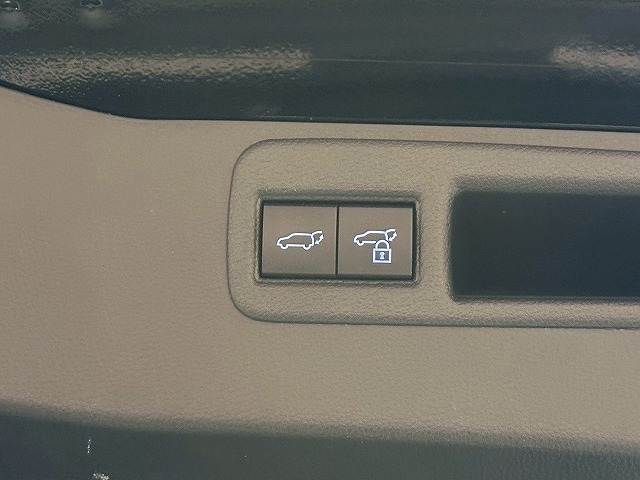 TOYOTA HARRIER HYBRID 2022 Image 31