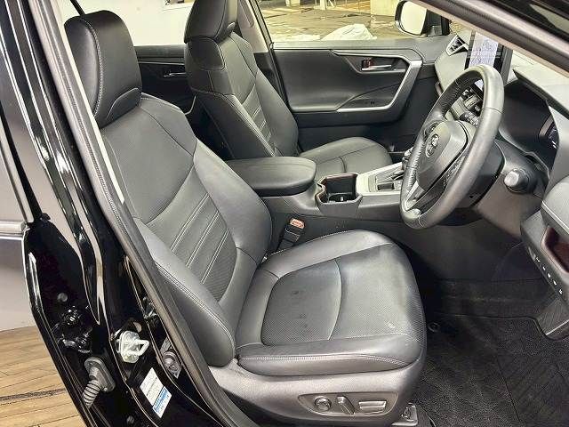 TOYOTA RAV4 4WD 2023 Image 31