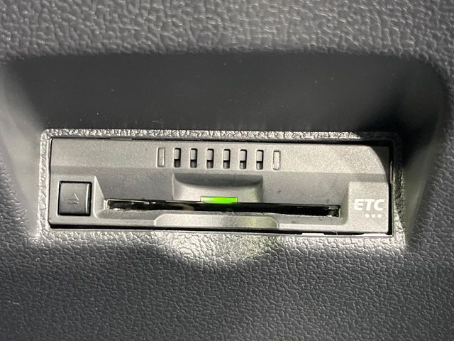 TOYOTA PRIUS PHV 2021 Image 31