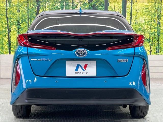 TOYOTA PRIUS PHV 2021 Image 31