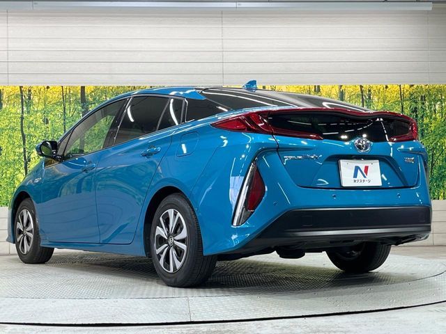 TOYOTA PRIUS PHV 2021 Image 31
