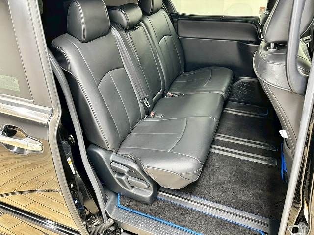 TOYOTA NOAH 2019 Image 31