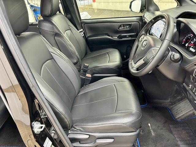 TOYOTA NOAH 2019 Image 31