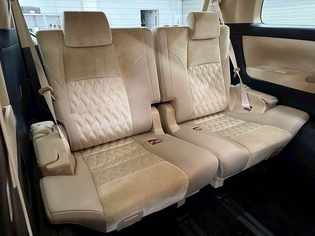 TOYOTA ALPHARD 2018 Image 31