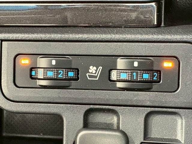 TOYOTA LANDCRUISER PRADO 2020 Image 31