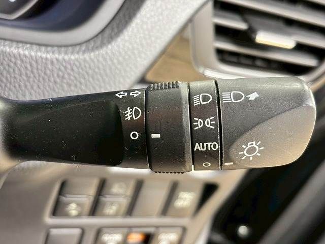 TOYOTA NOAH HYBRID 2020 Image 31