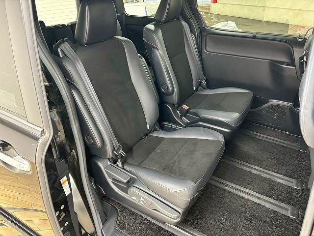 TOYOTA NOAH HYBRID 2020 Image 31