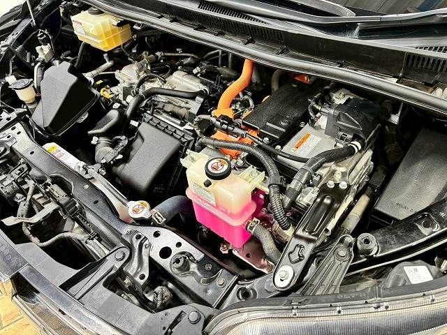 TOYOTA NOAH HYBRID 2020 Image 31