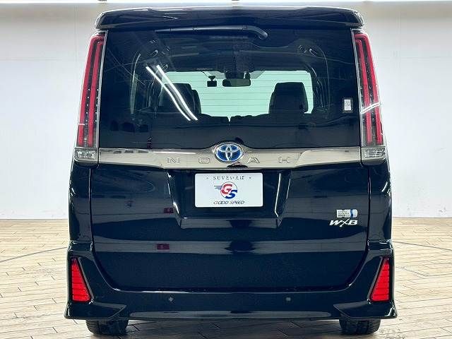 TOYOTA NOAH HYBRID 2020 Image 31