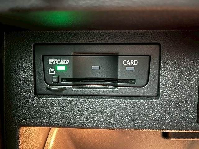 VOLKSWAGEN T-ROC 2020 Image 31