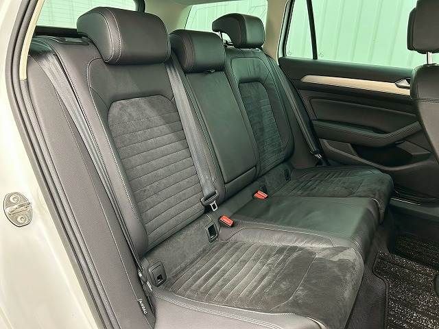 VOLKSWAGEN PASSAT VA 2018 Image 31