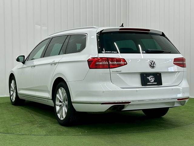 VOLKSWAGEN PASSAT VA 2018 Image 31