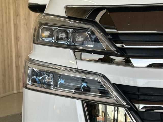 TOYOTA VELLFIRE  HYBRID 4WD 2019 Image 31