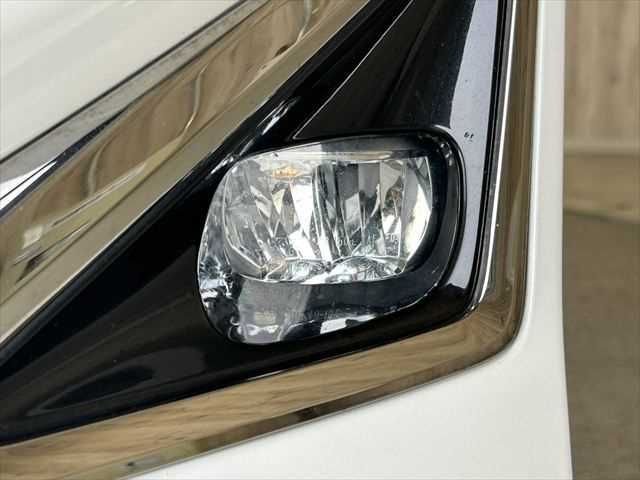 TOYOTA VELLFIRE  HYBRID 4WD 2019 Image 31