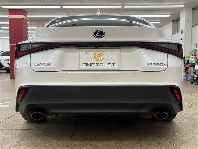 TOYOTA LEXUS IS300H 2020 Image 31
