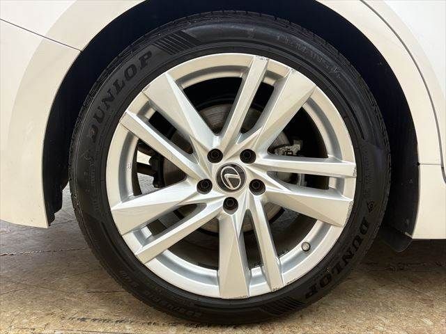 TOYOTA LEXUS IS300H 2020 Image 31