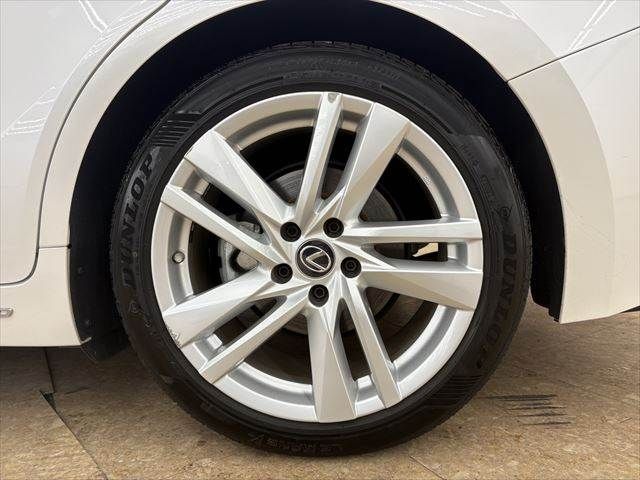 TOYOTA LEXUS IS300H 2020 Image 31