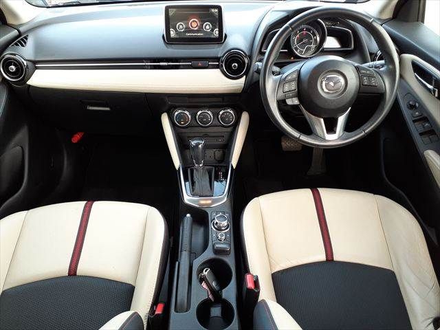 MAZDA DEMIO 2015 Image 31