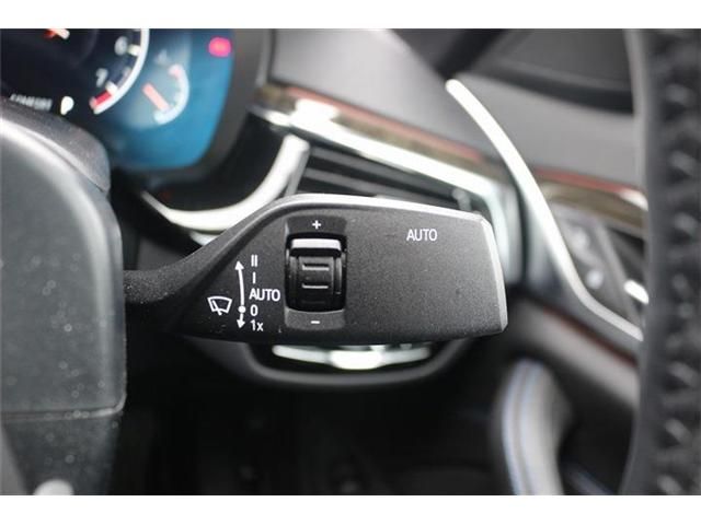 BMW 5SERIES SEDAN 2019 Image 31