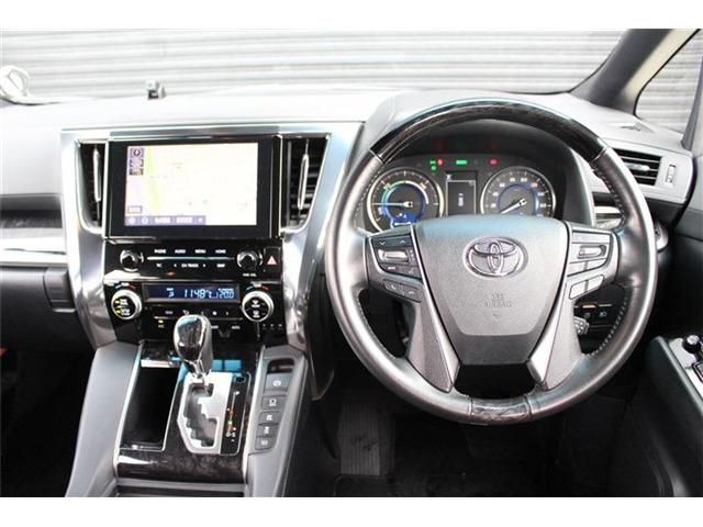 TOYOTA ALPHARD HYBRID 4WD 2020 Image 31