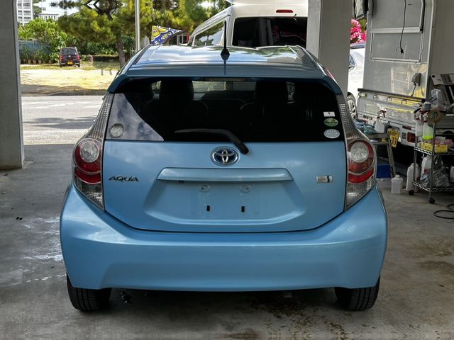 TOYOTA AQUA 2013 Image 31