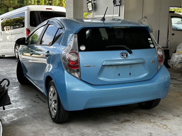 TOYOTA AQUA 2013 Image 31