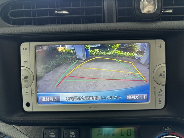 TOYOTA AQUA 2013 Image 31