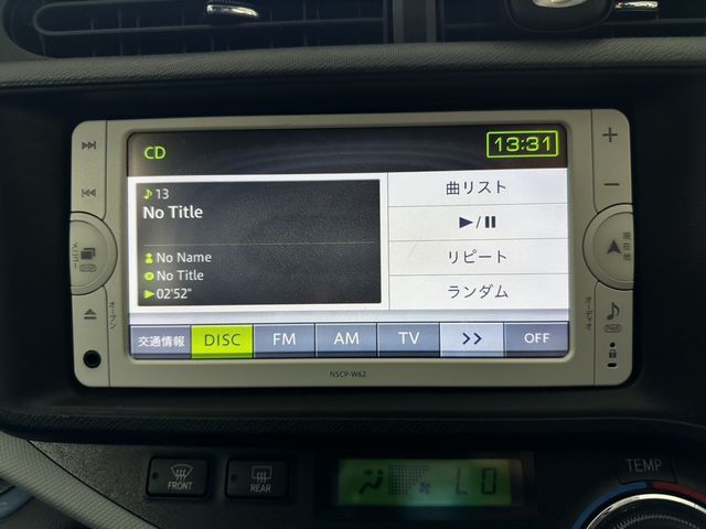 TOYOTA AQUA 2013 Image 31