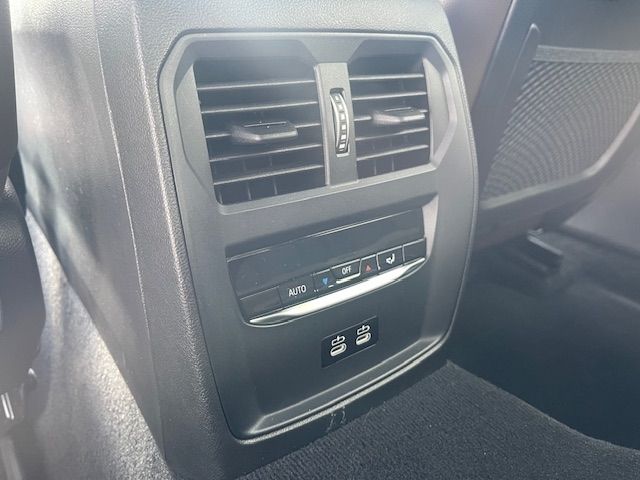 BMW 3SERIES SEDAN 2022 Image 31