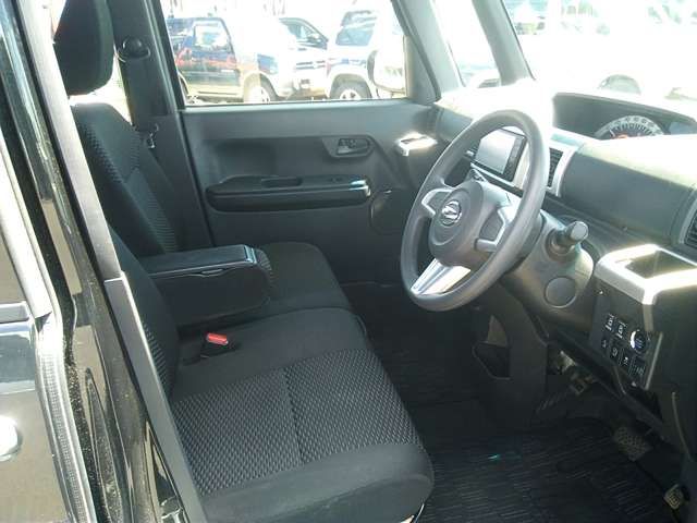 DAIHATSU WAKE 2017 Image 31