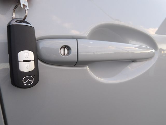 MAZDA 2 2020 Image 31