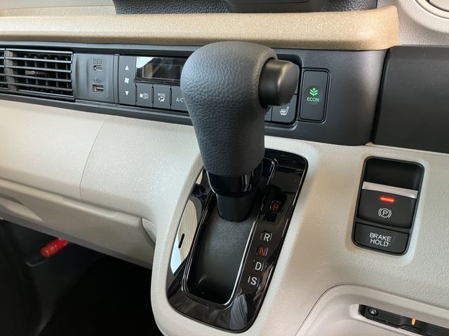 HONDA N BOX 2026 Image 31