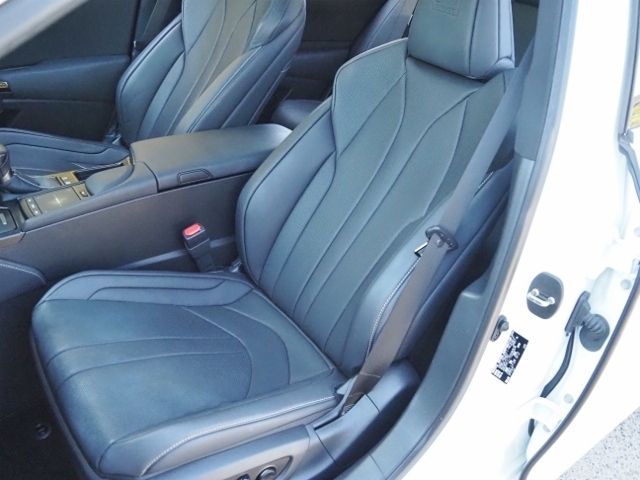 TOYOTA LEXUS ES300H 2022 Image 31