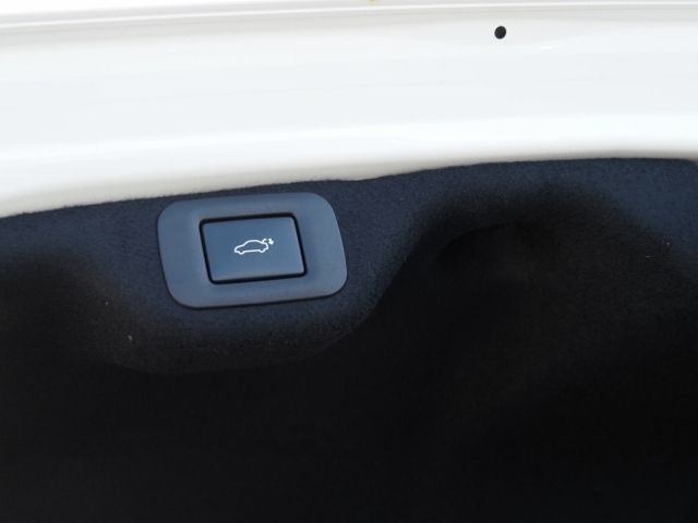 TOYOTA LEXUS ES300H 2022 Image 31