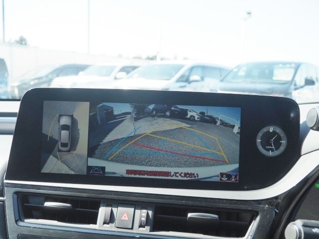 TOYOTA LEXUS ES300H 2022 Image 31