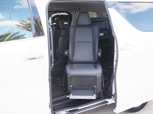 TOYOTA ALPHARD HYBRID 4WD 2020 Image 31