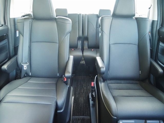 TOYOTA ALPHARD HYBRID 4WD 2020 Image 31