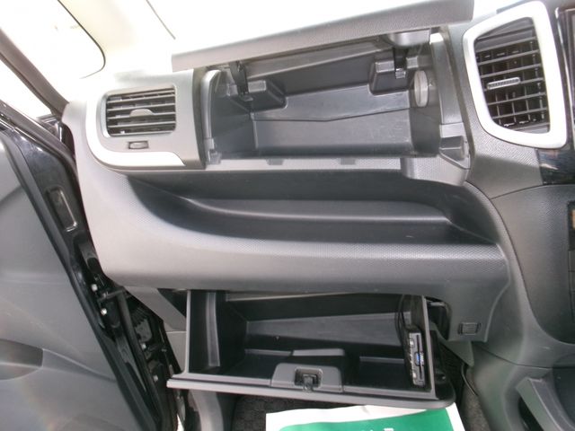 SUZUKI SOLIO 2015 Image 31