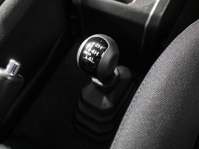 SUZUKI JIMNY 4WD 2024 Image 31