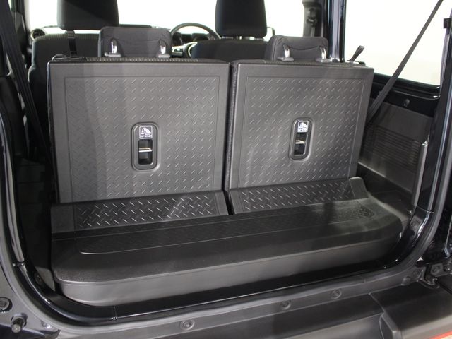 SUZUKI JIMNY 4WD 2024 Image 31