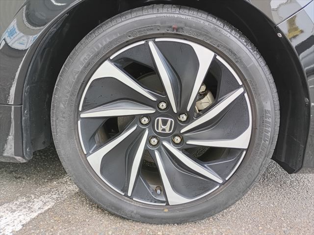 HONDA INSIGHT SEDAN 2019 Image 31