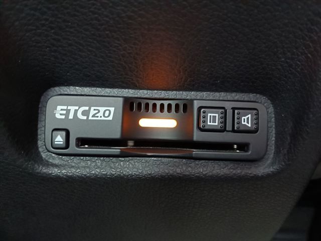 HONDA INSIGHT SEDAN 2019 Image 31